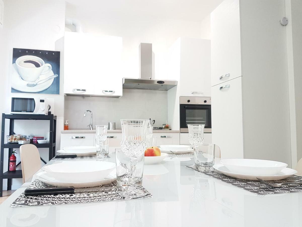Lab3 City Private Apartment - 2 Bedrooms Pavia Exteriör bild